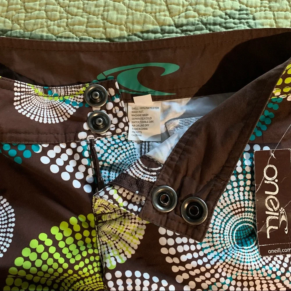 O’Neill Unisex Board Shorts Brown & Green Kids Size 7